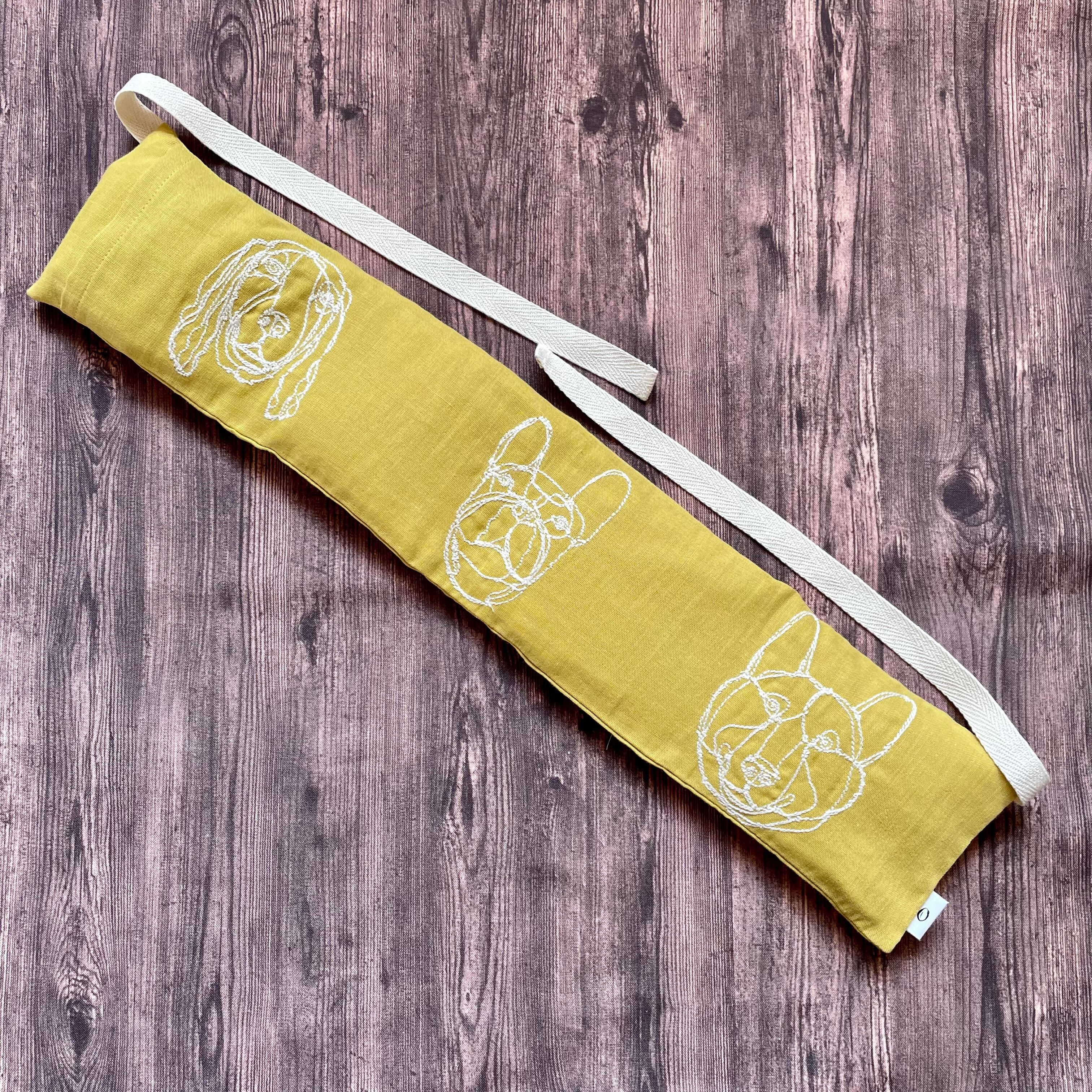 首・肩用》米ぬか・玄米カイロ（選べるハーブ）犬刺繍 マスタード