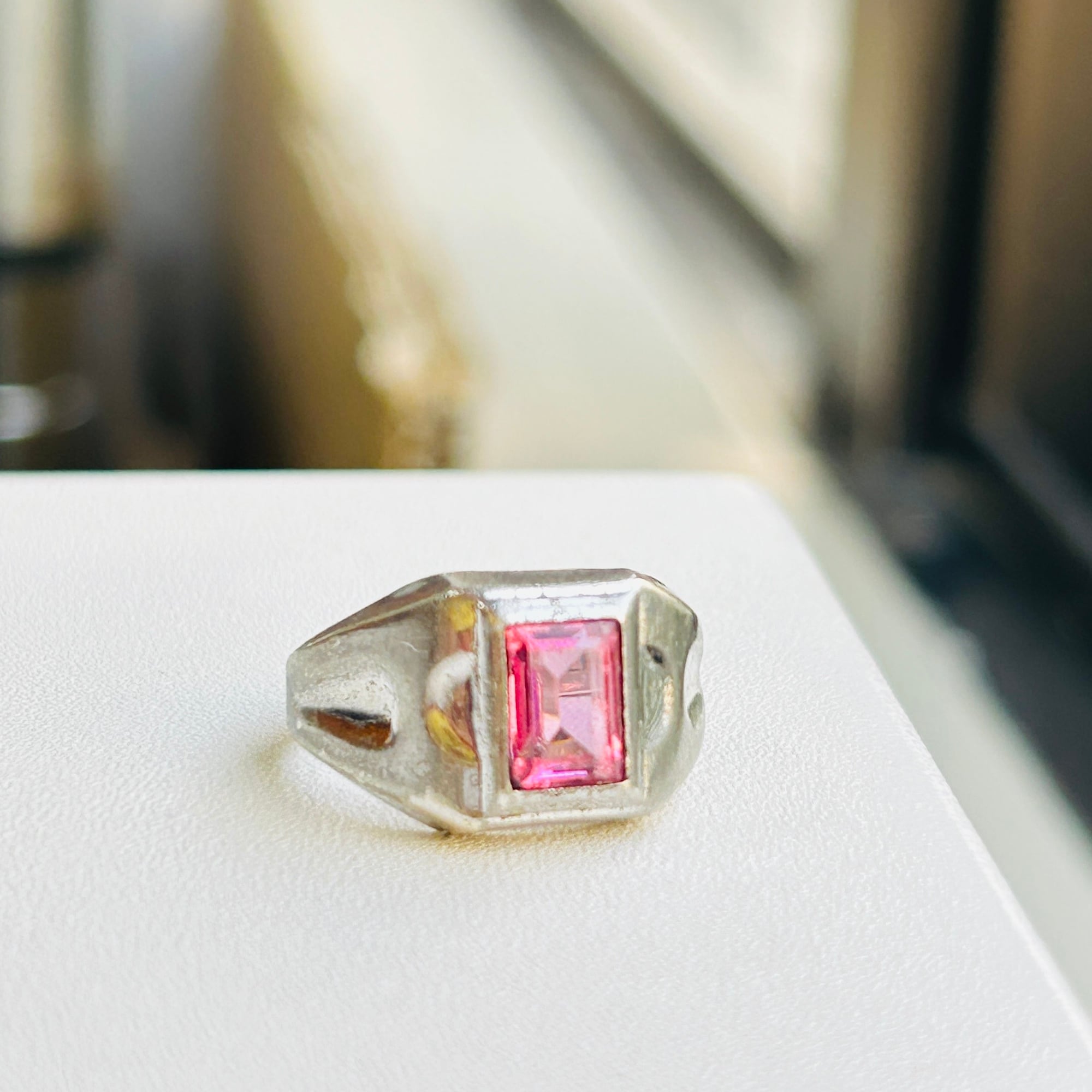 シルバー925 合成ピンクサファイヤ シグネットリング（8号） | Milo