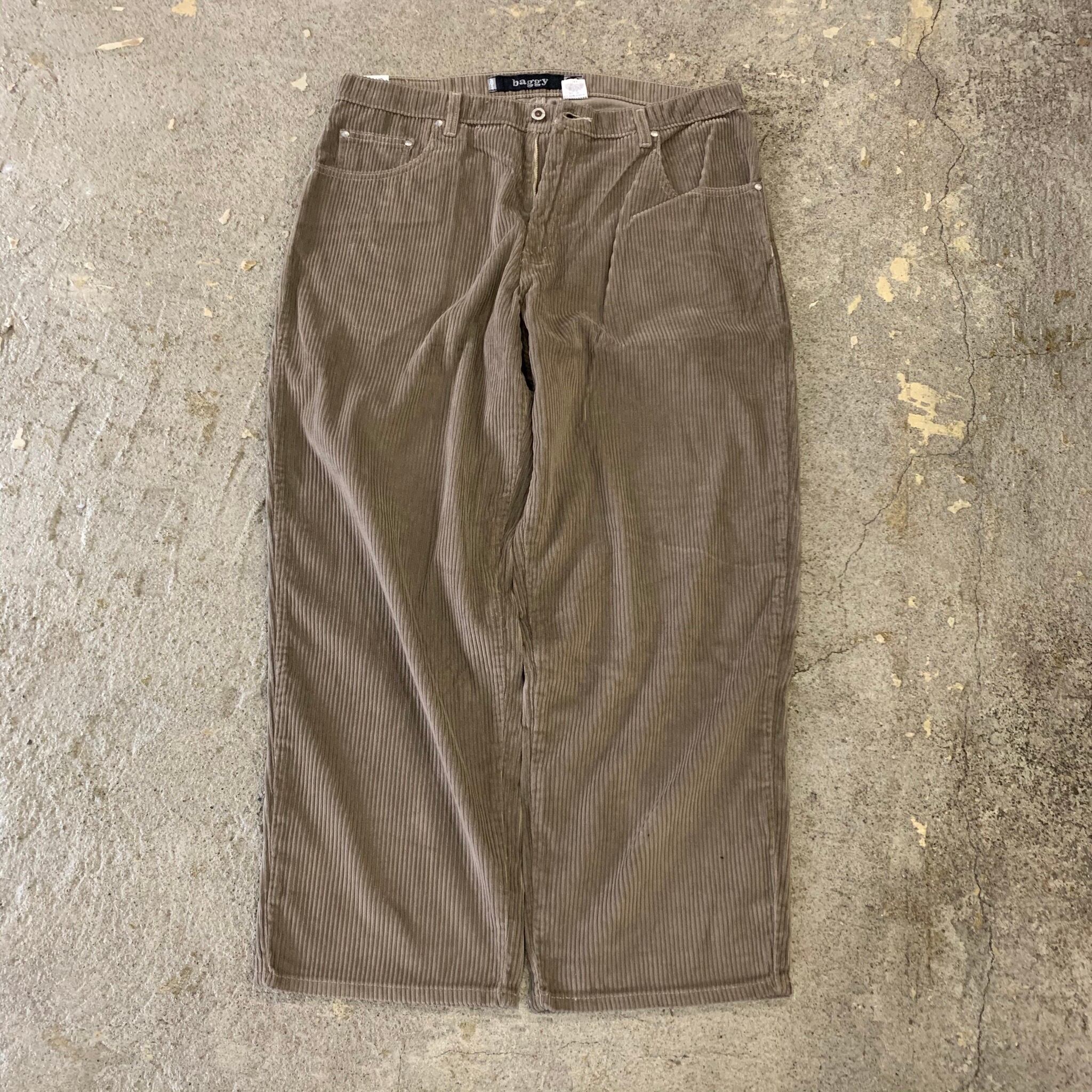 dead stock!!90s Levis silvertab corduroy pants | What'z up