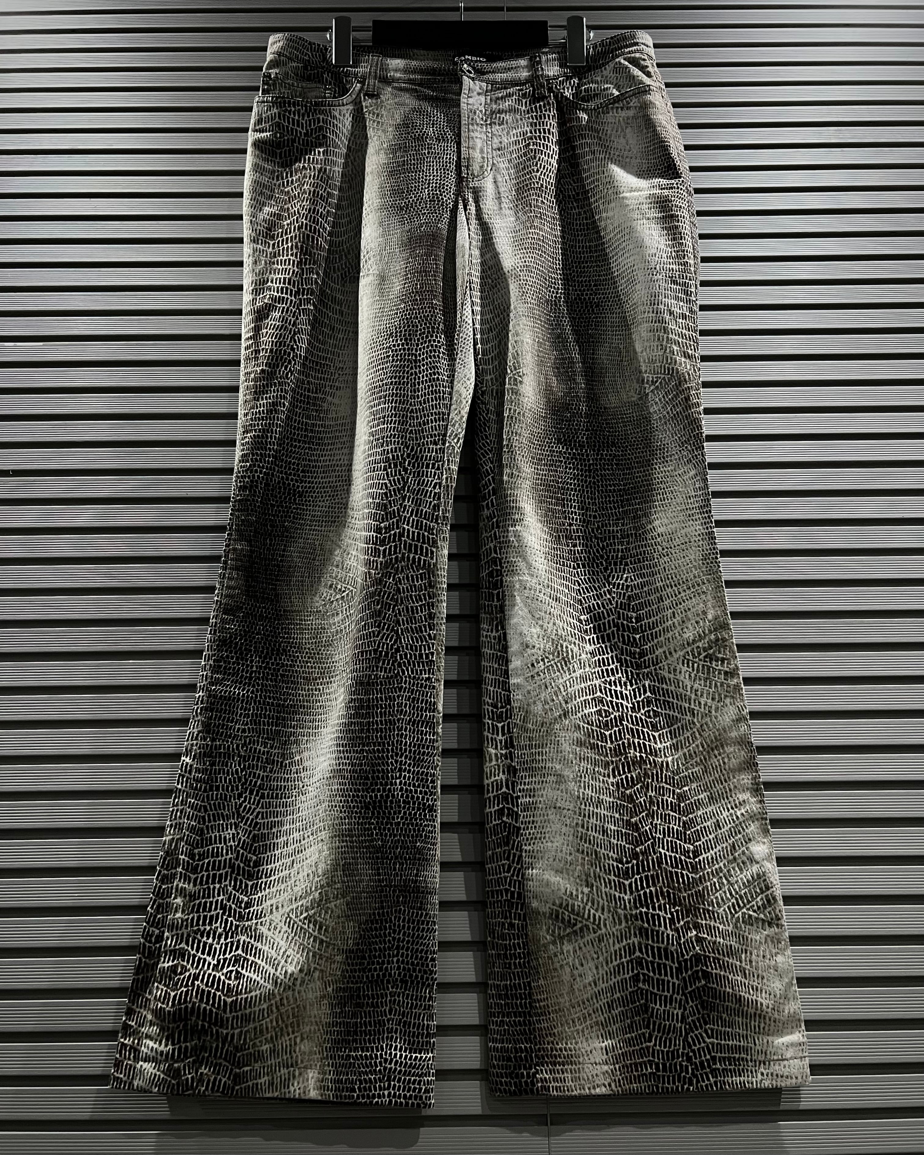 X VINTAGE】Crocodile Pattern Vintage Wide Flare Pants | Caka(カカ