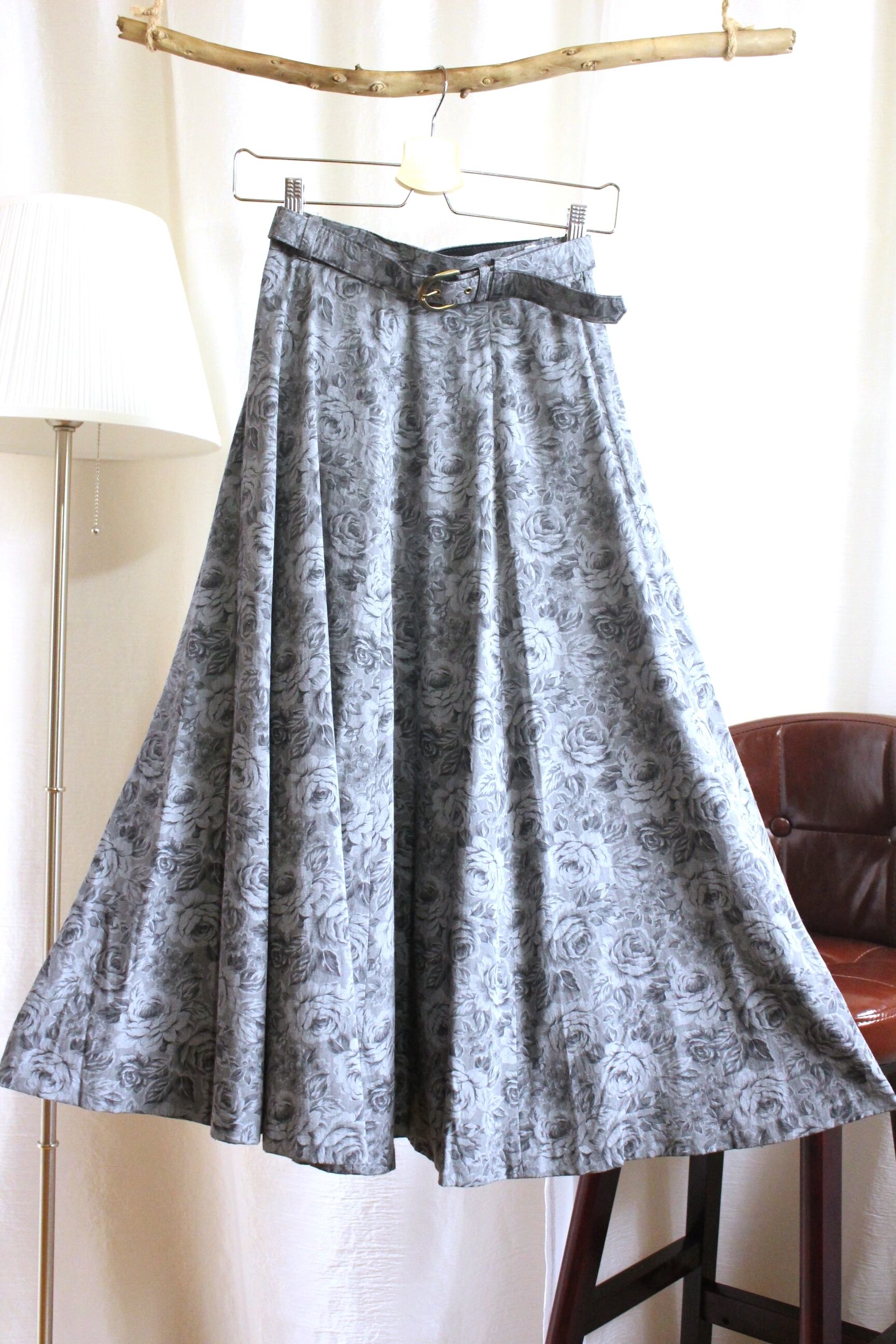 フレアスカート flower グレー