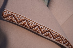 ウクライナ産カシミヤ100% 手刺繍ジャケットコート（白）