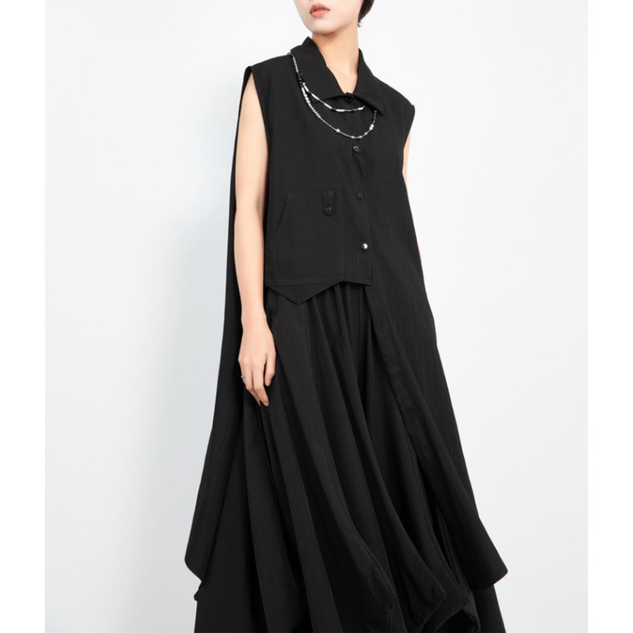 Asymmetrical Hem Sleeveless Button-Down Shirt 00209