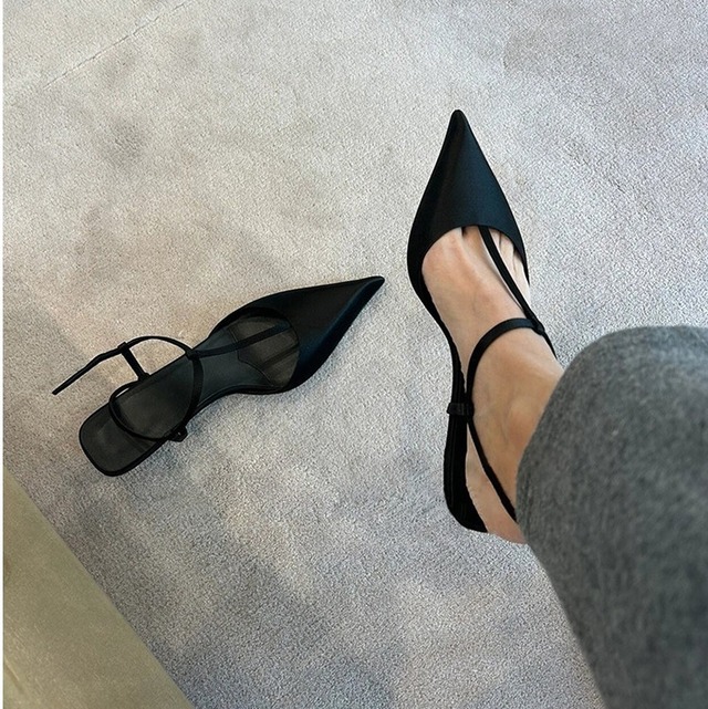 satin pointed toe kitten heel sandals　(2color）＜s2569＞