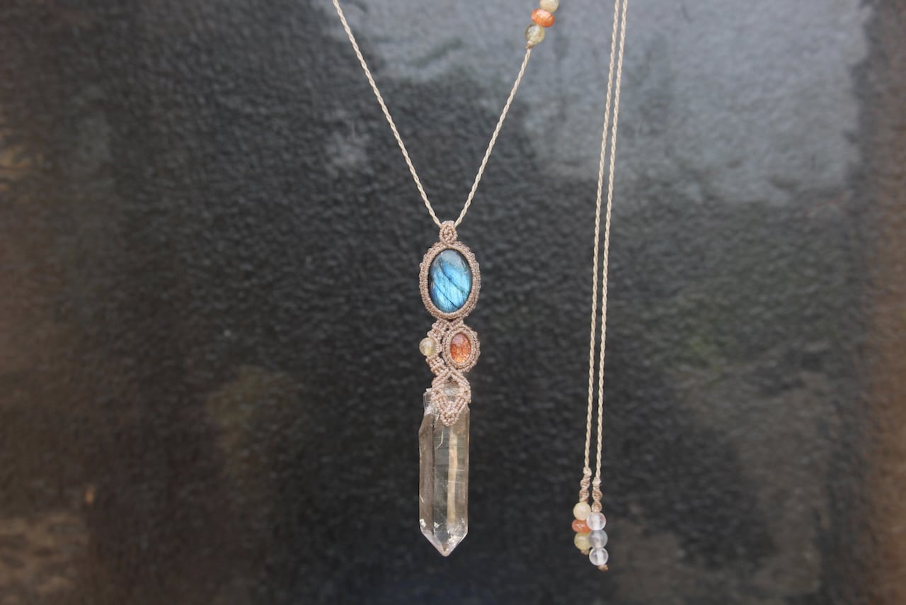 Himalayan crystal & Labradorite & Sunstone micro macrame pendant
