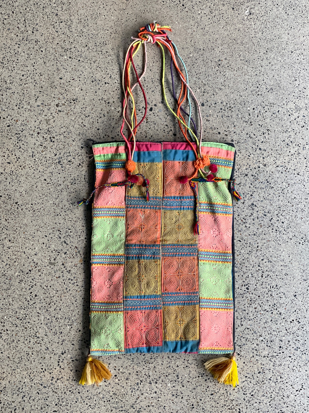 H'mong tribe／Vintage fabric bag