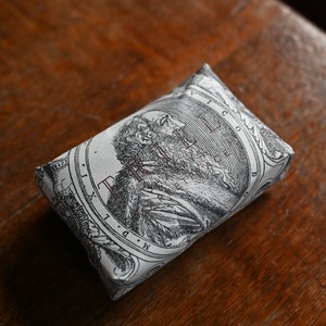 いちじくのブランデーパウンドケーキ　ハーフサイズ(焼き菓子・ギフト・プレゼント・クリスマスギフト)