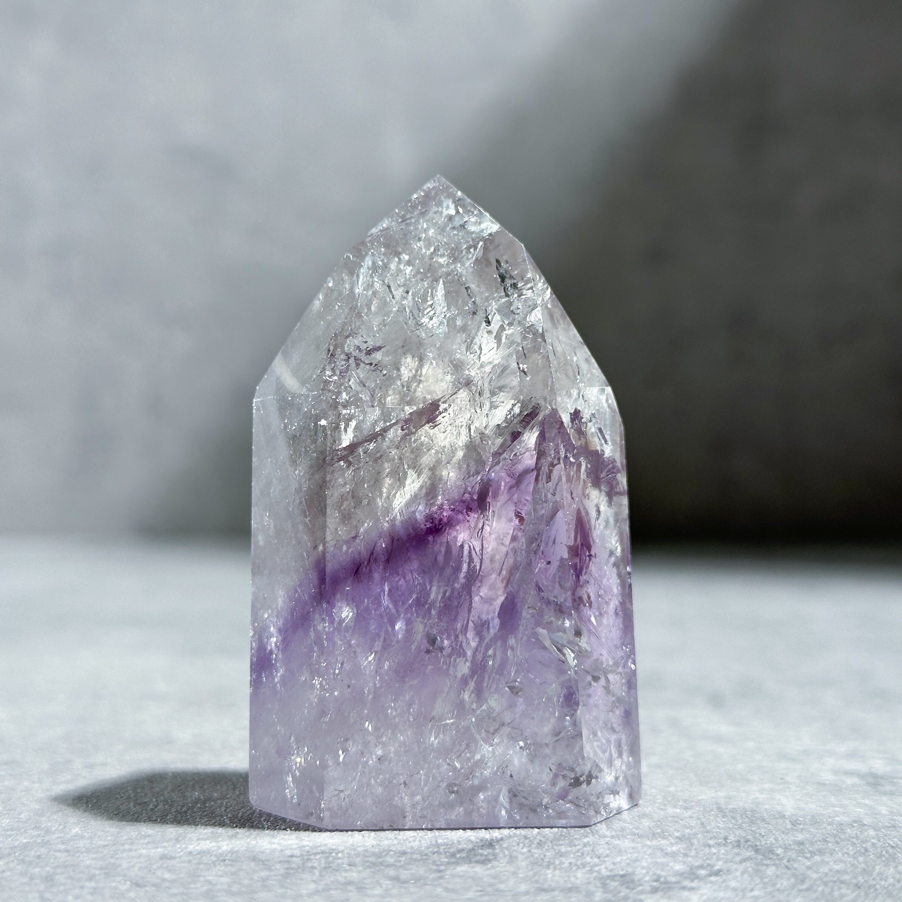 アメジスト　ファントムスフィア　レインボー アメシストスフィア高品質ロマネサイト虹ファントム