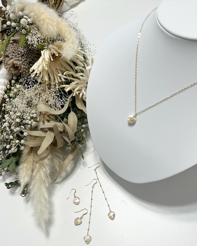 Mother of pearl  14KGF necklace