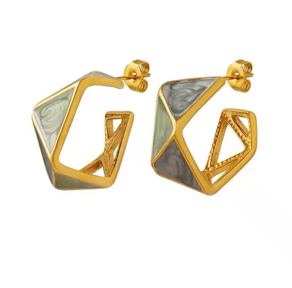 金アレ対応 トライアングルデザインフープ風ピアス(0675)