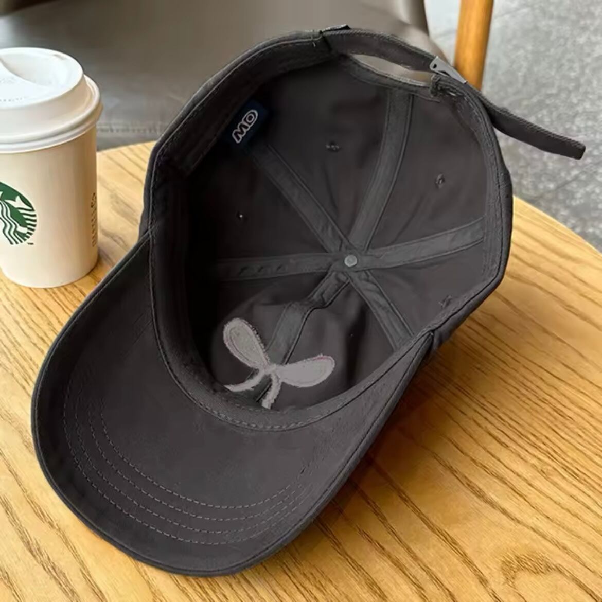 リボン刺繍キャップ