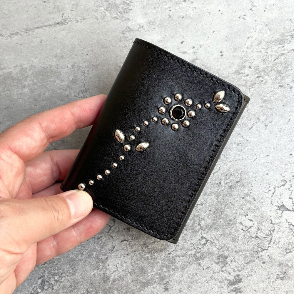J010】LEATHER STUDS WALLET 栃木レザー レザー スタッズウォレット