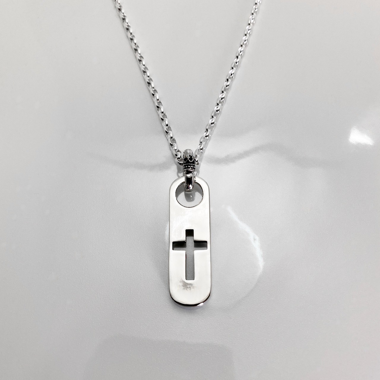 CLASSIC CROSS NECKLACE / クラシッククロスネックレス