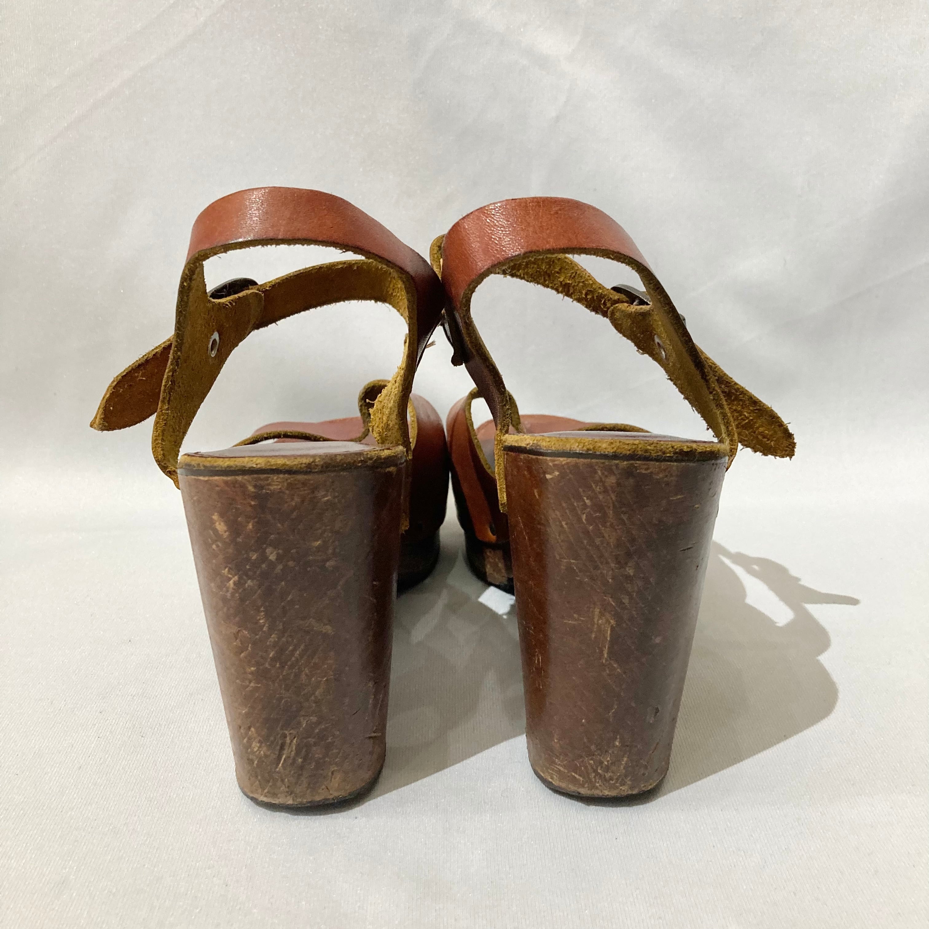 Bare Traps brown leather strap wood sole sandals