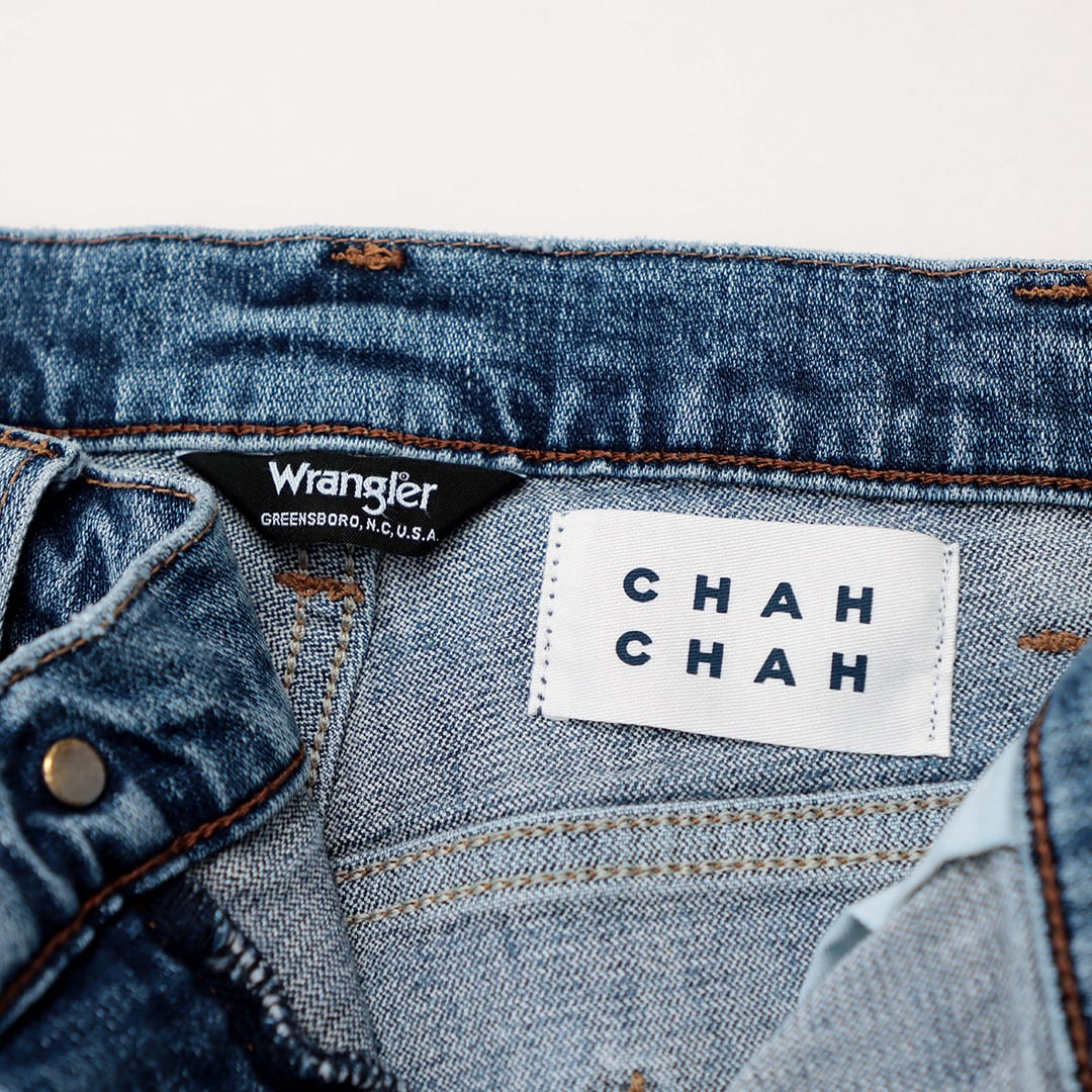 Wrangler × Chah Chah LIKE リメイク デニムパンツ Wrangler × Chah Chah Remake Denim Pants “LIKE” | ChahChah | 公式
