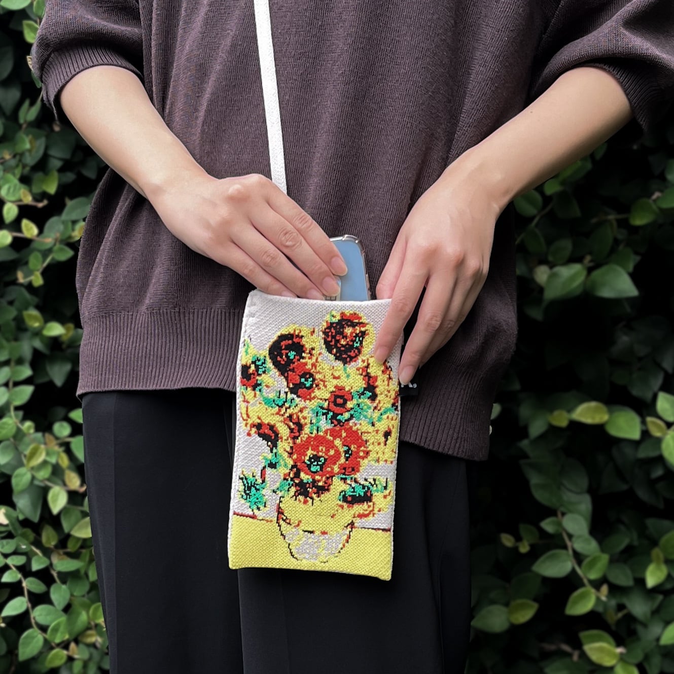 ゴッホ ルートート サコッシュ ひまわり | hmm, by 東京都美術館