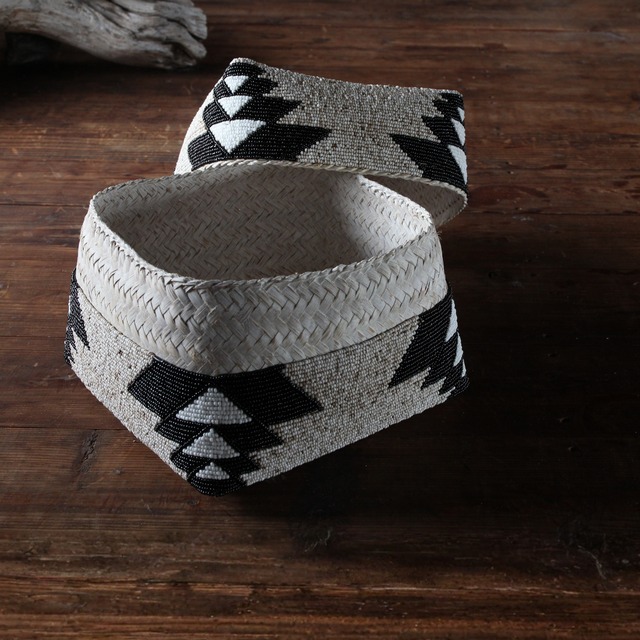 Beaded Bamboo Basket LL  / Indonesia