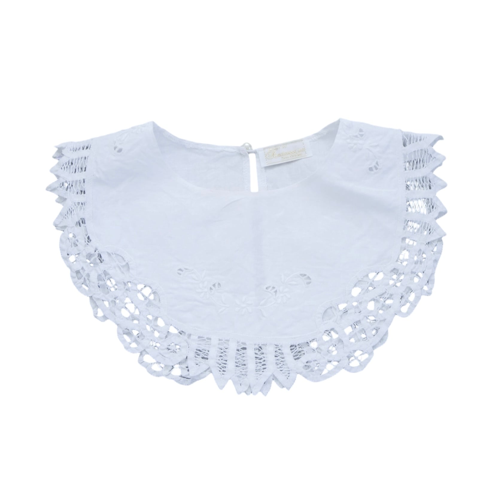 Vintage | Victorian eyelet collar