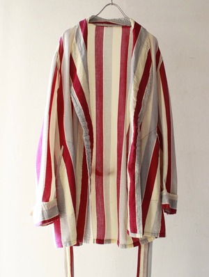 50's ~ seersucker stripe short gown  size large .