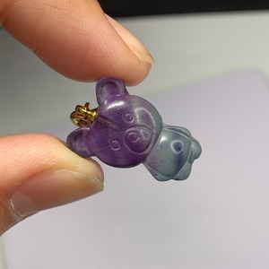 1.くまちゃんフローライトチャーム