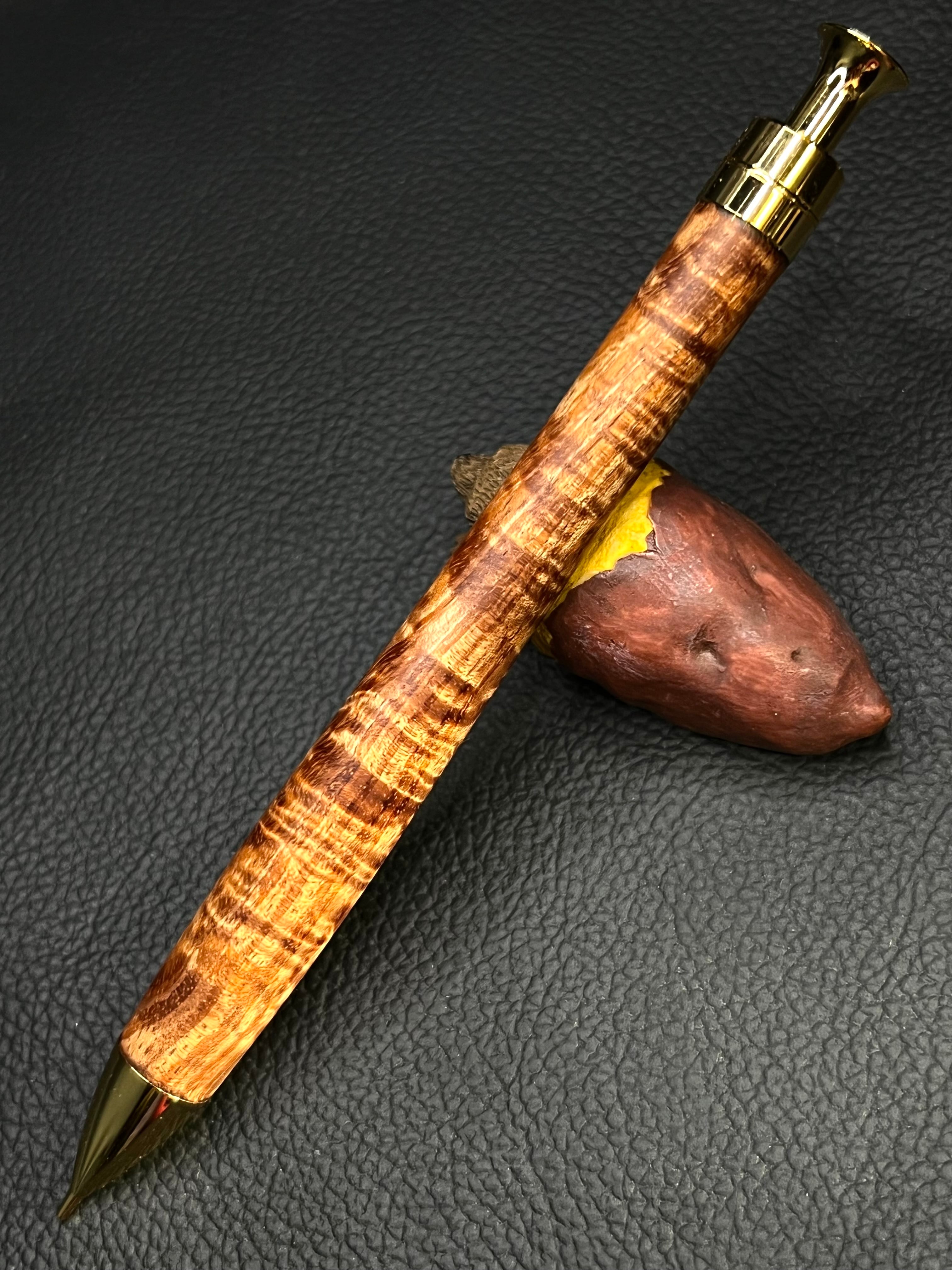 極上杢目 Taylor 618ce 貴重フローレンタインジャンボ 2016年製 極上杢目 Taylor 618ce 貴重フローレンタインジャンボ 2016年製 - メルカリ