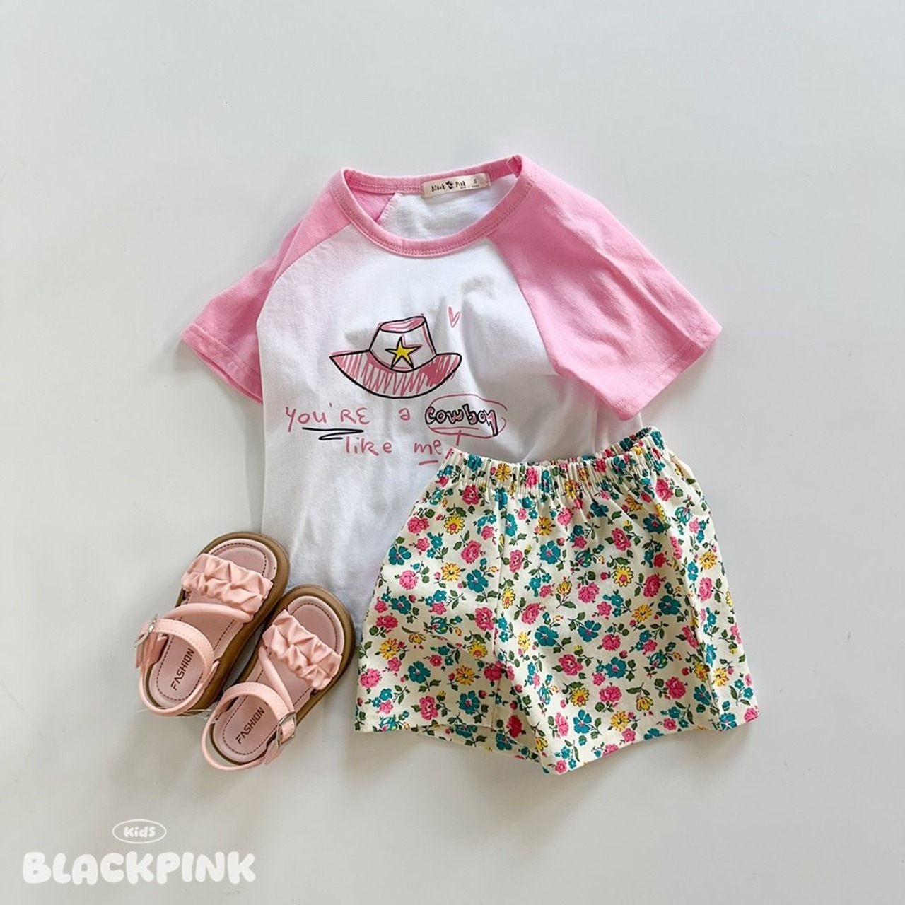 [BLACKPINK] Cowboy Raglan Tee / [블랙핑크] 카우보이나그랑티