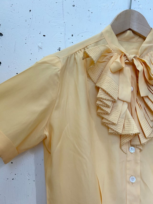 40's vintage  yellow rayon blouse