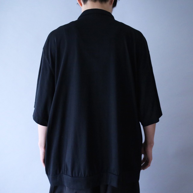 switching design XXX over silhouette full-zip h/s pullover