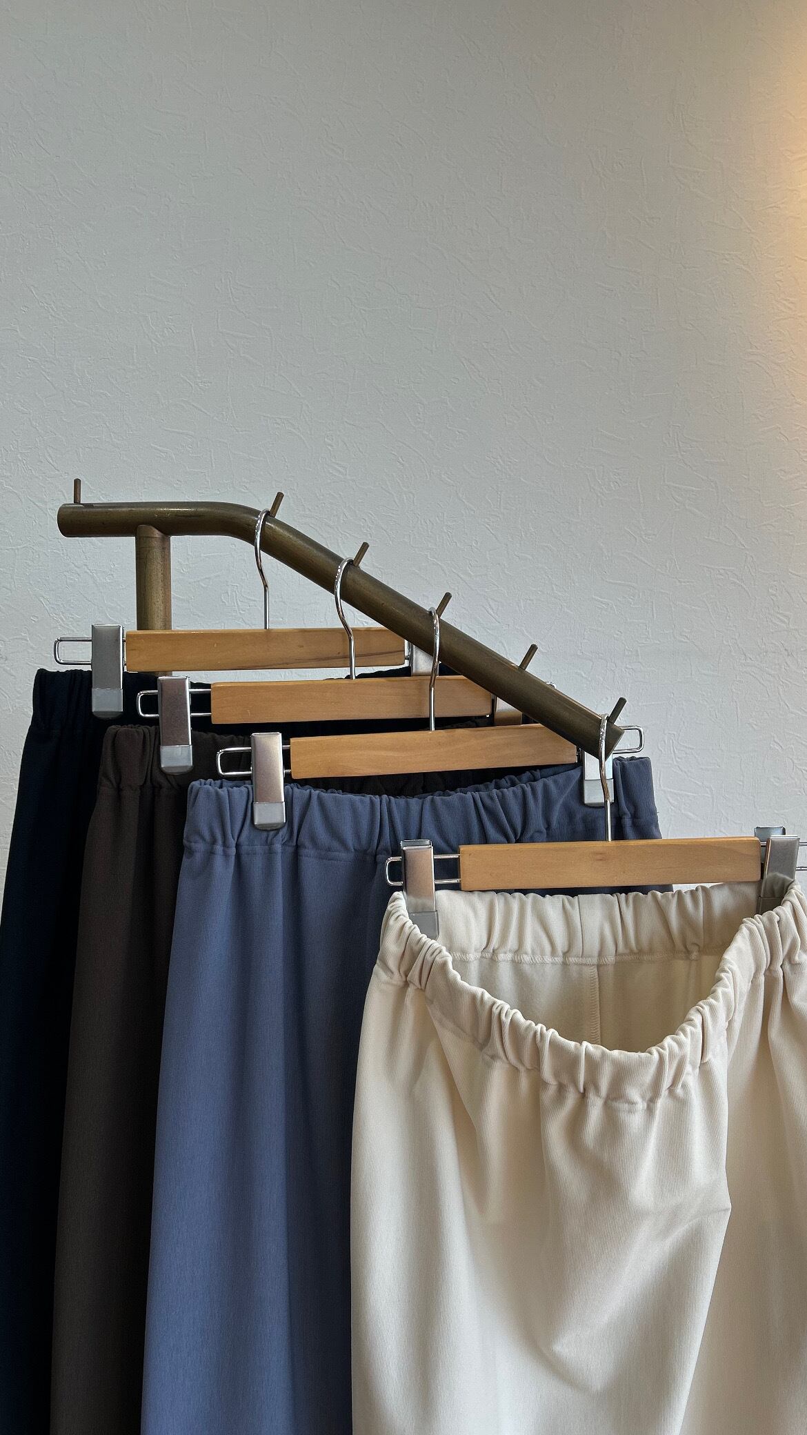 レオサーモ ストレートタイトスカート・cafune | private labo