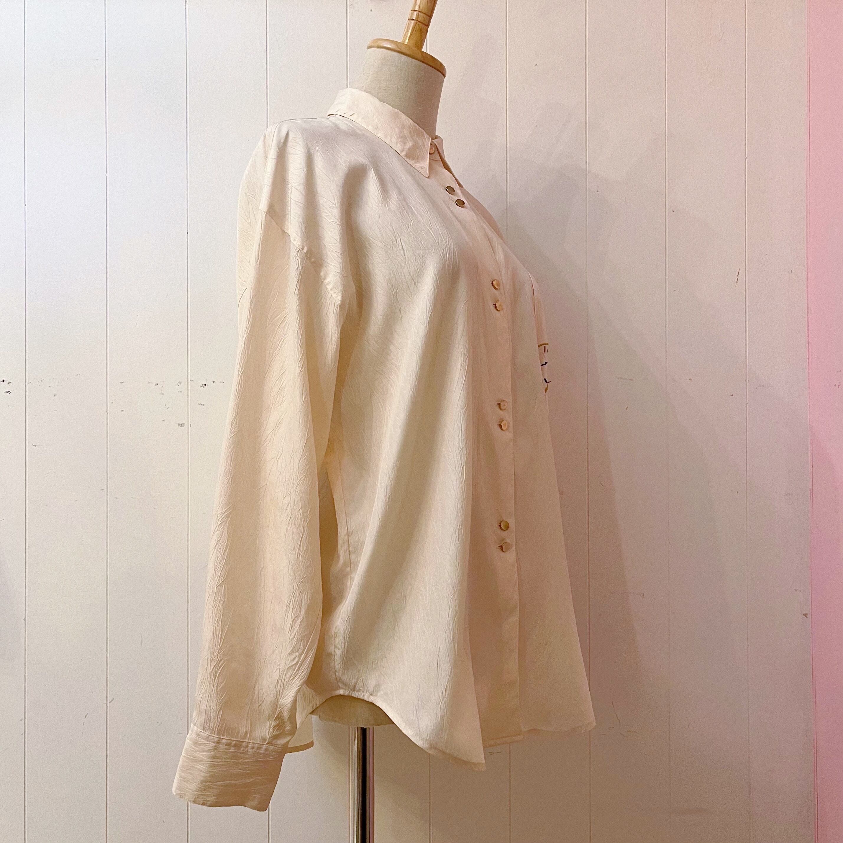 pocket watch crepe blouse