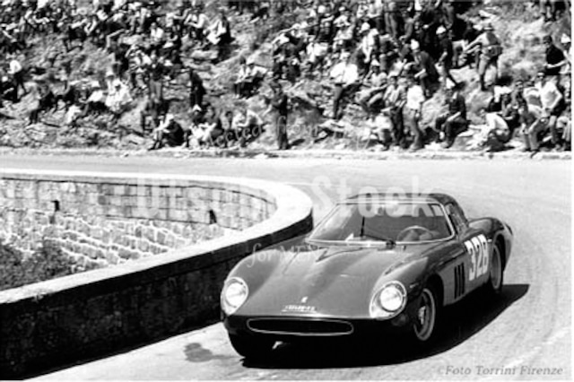 1964年撮影　フェラーリ　カーレース　パッソデラコンスマ　Ferrari【416196401】