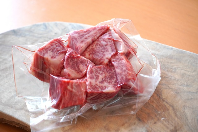 黒毛和牛ヒレ肉のサイコロステーキカット(150g)