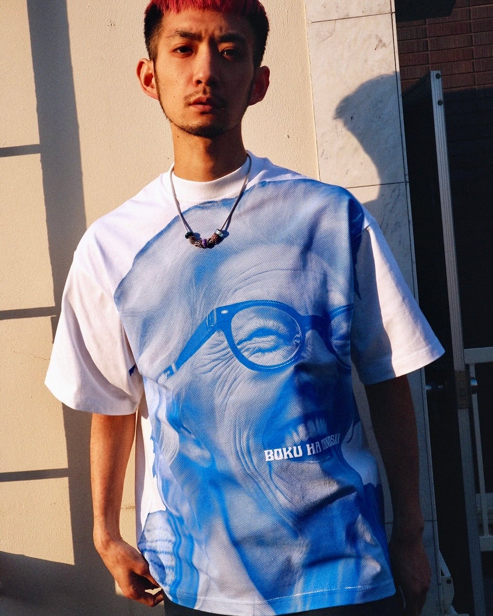 WHP TEE [ほぼイヤミ] BOKU HA TANOSII ／ Laughing AI Grandma Tee ”ホワイト” | BOKU