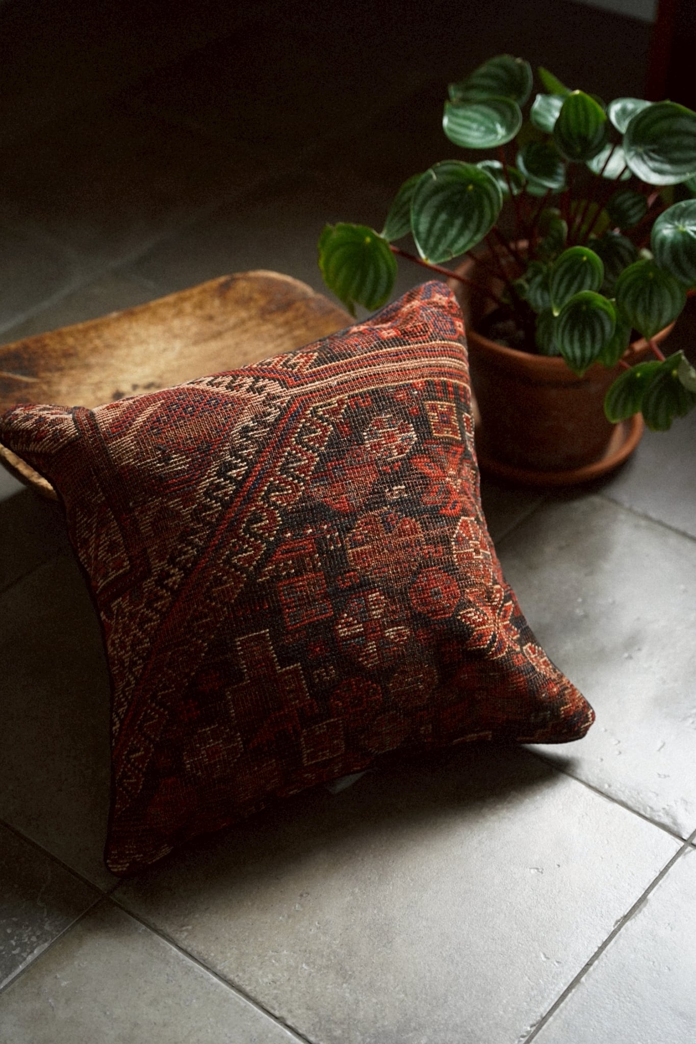 569-18 Antique Khamse cushion cover