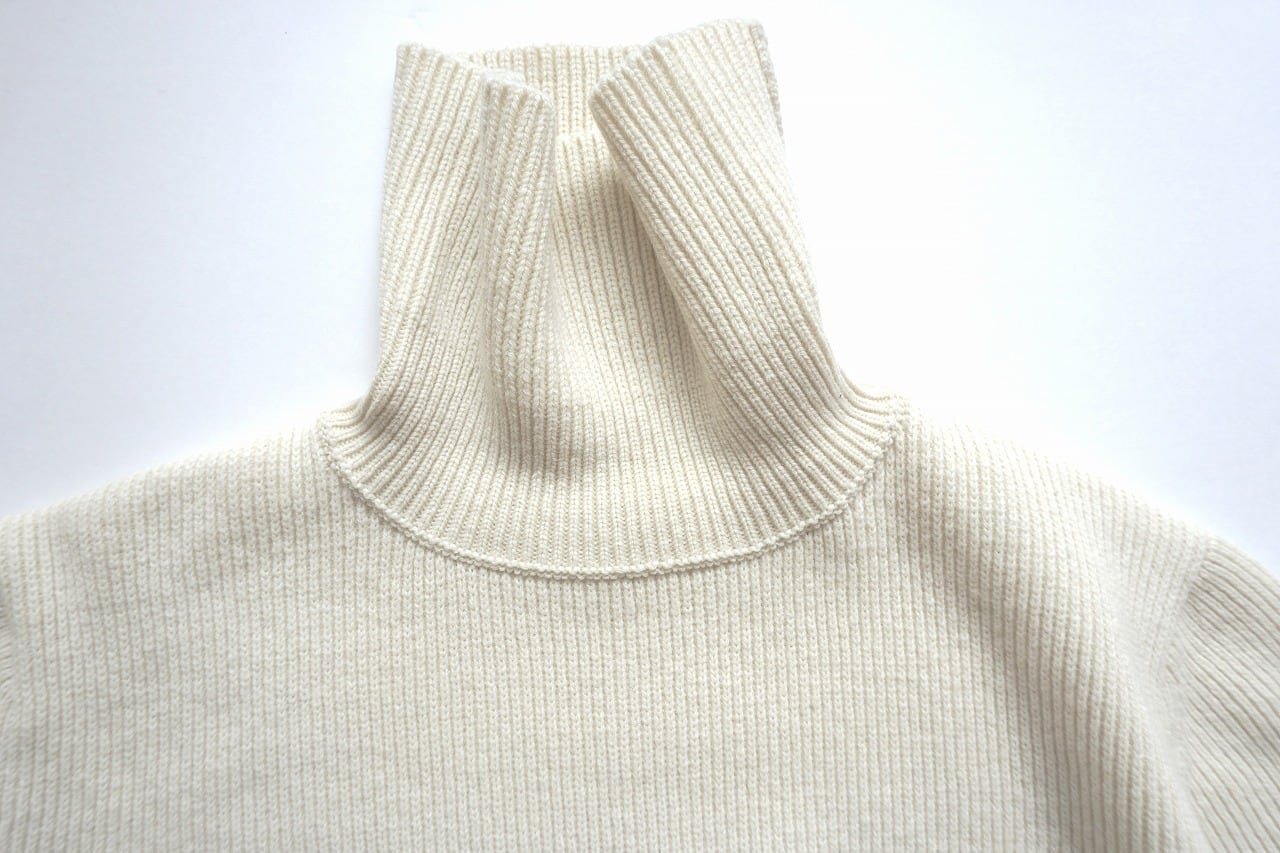 Hand Framed High Neck P/O