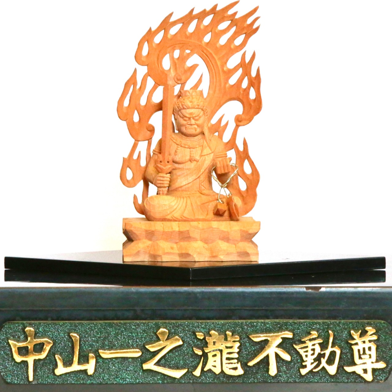 不動明王仏像《木製職人による手彫り》