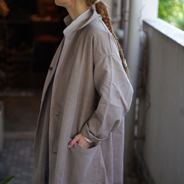 Yarmo(ヤーモ) Lab Coat Taupe
