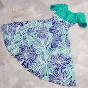 フラダンス 衣装 ワンピース ドレス グリーン系 マーメイドライン エムエムジェイ 日本製 ハイビスカス柄 MermaidLine MMJ ハワイアンプリント アロハ フラ ダンス レッスン 練習 エメラルドグリーン サテン 光沢 高級感 さわやか かわいい おしゃれ 上品 大人っぽい ブルー系 ホワイト系 緑 青 水色 白 エレガント 大人 レディース フレアスカート