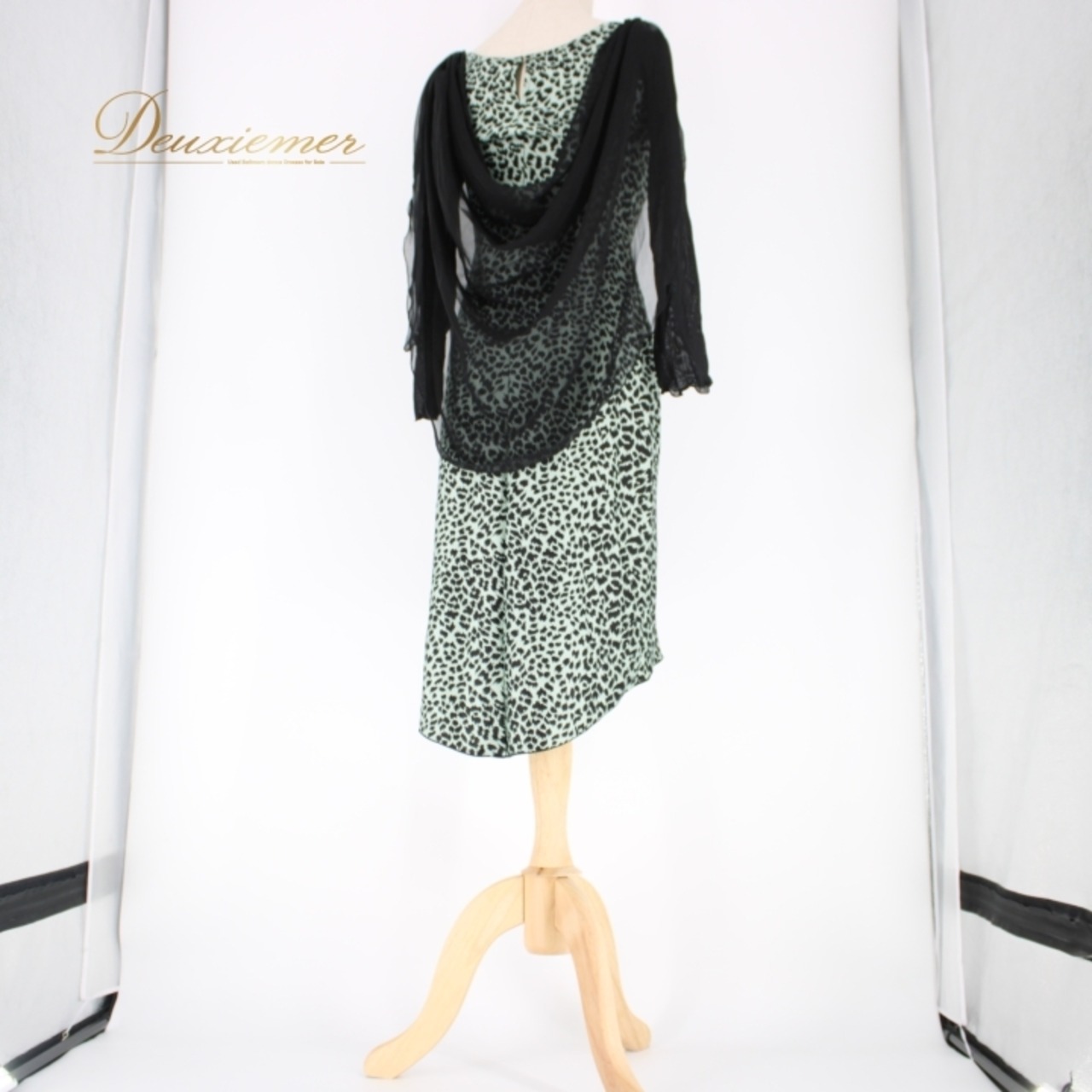 社交ダンス 衣装 スタンダード ラテン ドレス ワンピース レッスンウェア パーティ衣装 レディース オールシーズン ヒョウ柄 ブラック系 グレイ系 動きやすい 軽量 おしゃれ 快適 ナイトアウト イベント 体型カバー シック 伸縮性 結婚式 二次会 セクシー フォーマル パーティーコーデ 大人可愛い 謝恩会