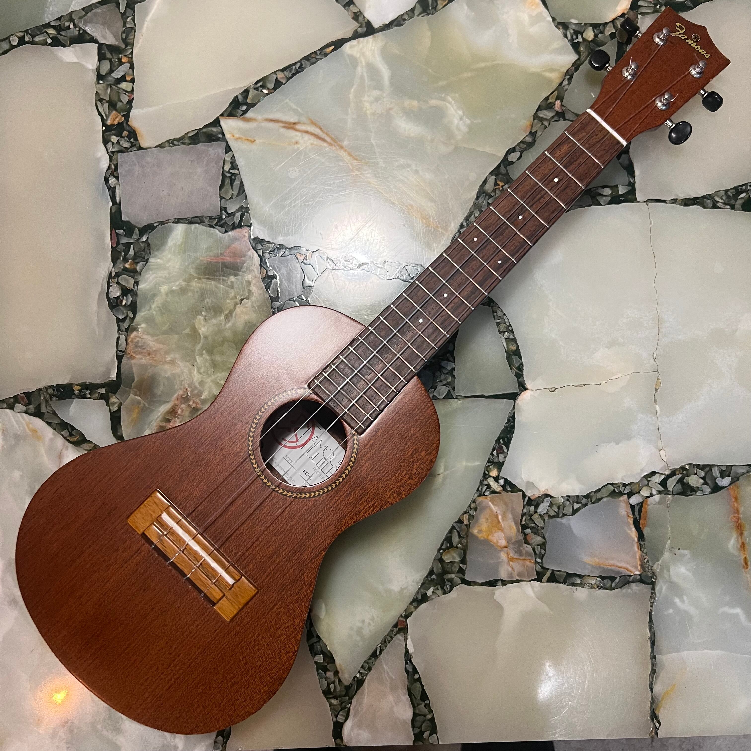 中古 調整済 Famous コンサートウクレレ FC-3 | UKULELE DARUMA 中古 調整済 Famous コンサートウクレレ FC-3 | UKULELE DARUMA