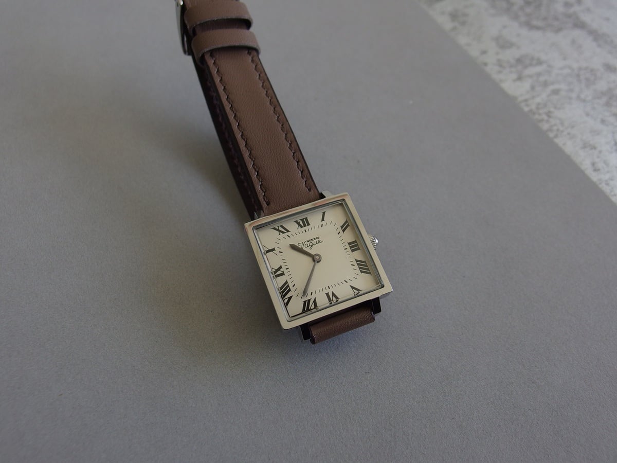 VAGUE WATCH / ヴァーグウォッチ】Carré 25mm / グレーレザーベルト