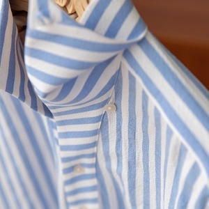 夏にぴったりの通気性と軽量性を兼ね備えたストライプ長袖シャツ　SH012