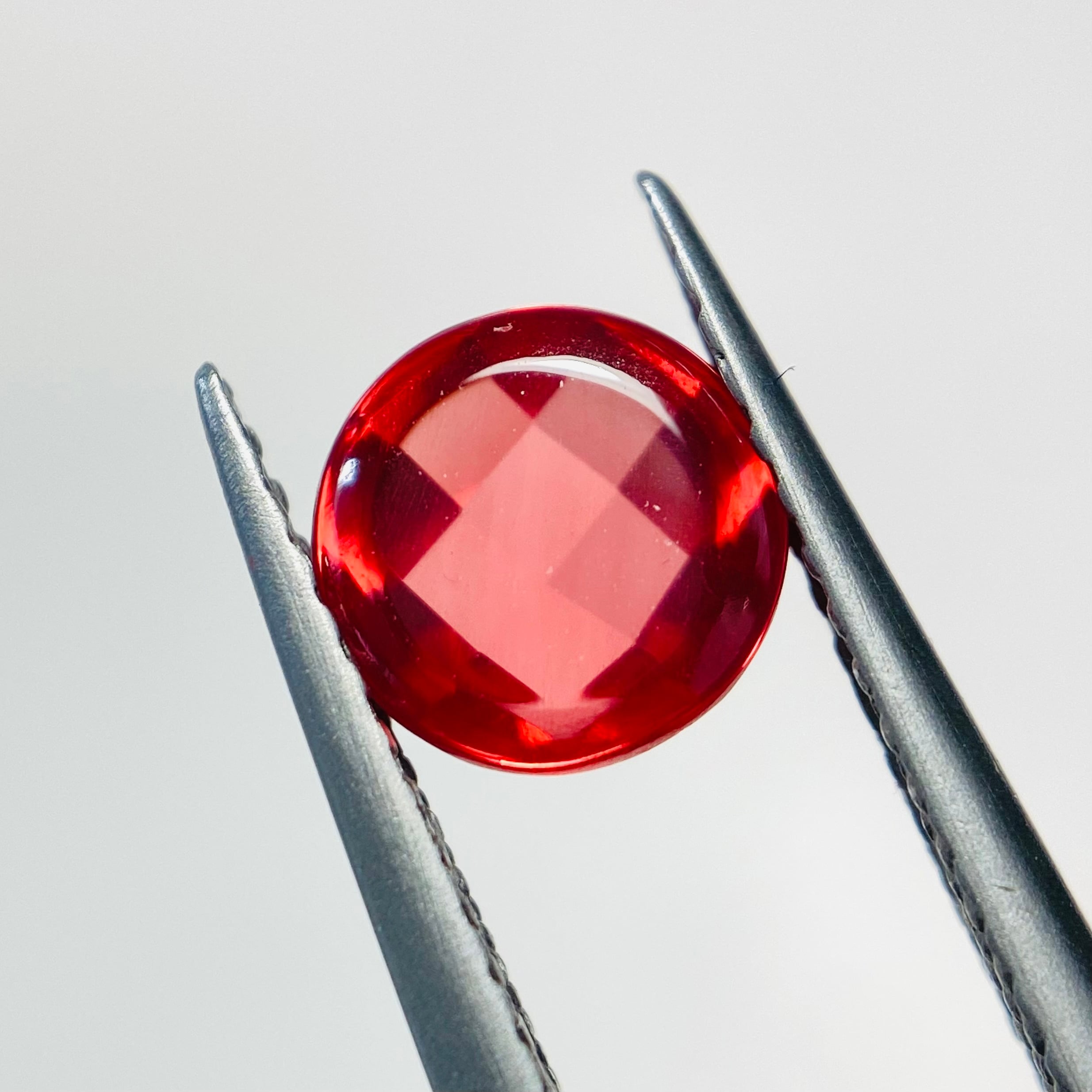 バカンス気分のオレンジピンクなスピネル