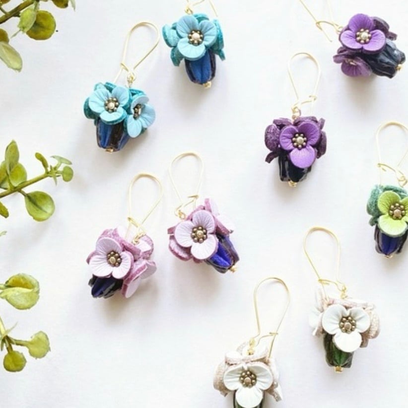 ピアス】スミレピアス(longタイプ) | Allamanda-leather(アラマンダ