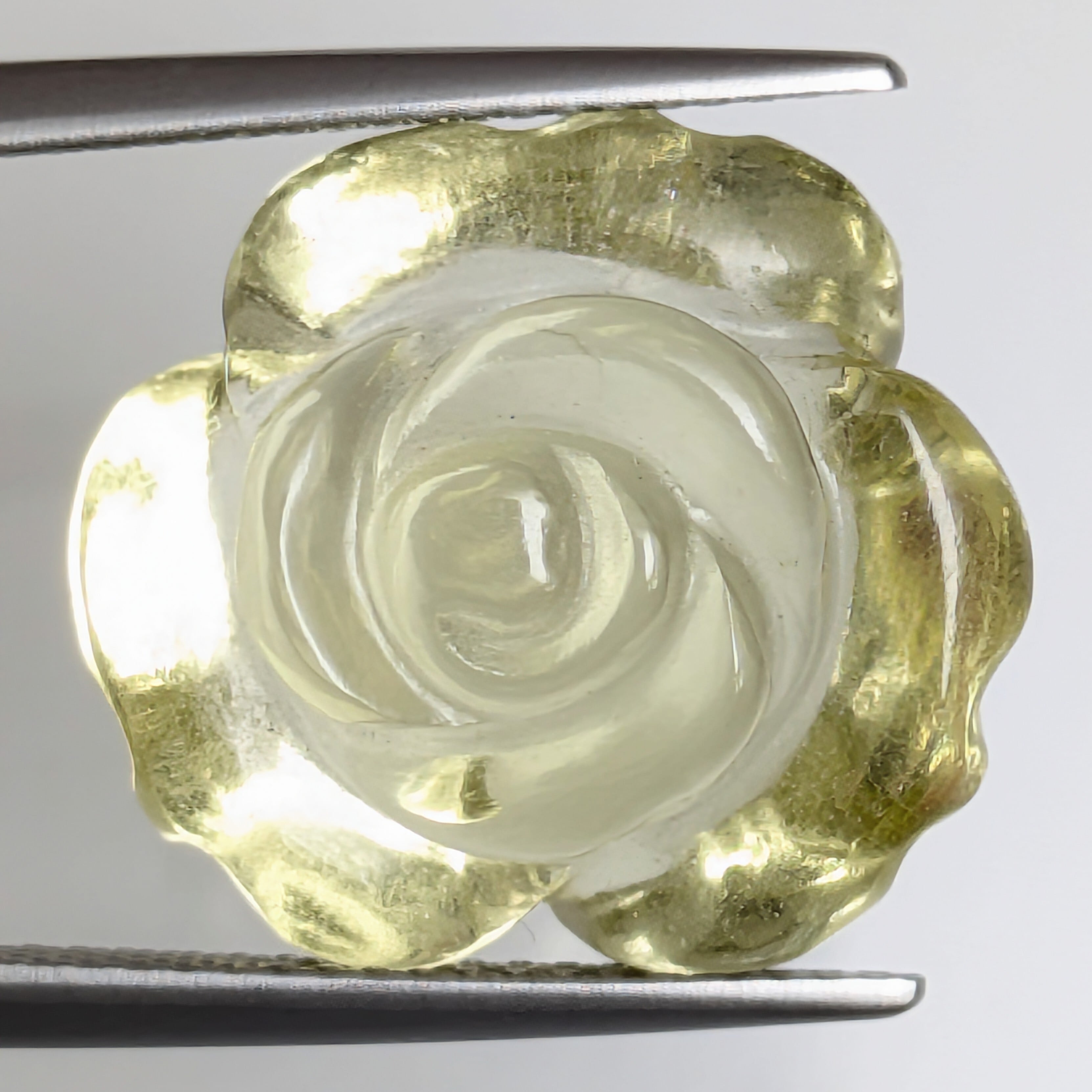 レモンクォーツ(彫刻/バラ) ルース ミャンマー・モゴック産【14.14ct