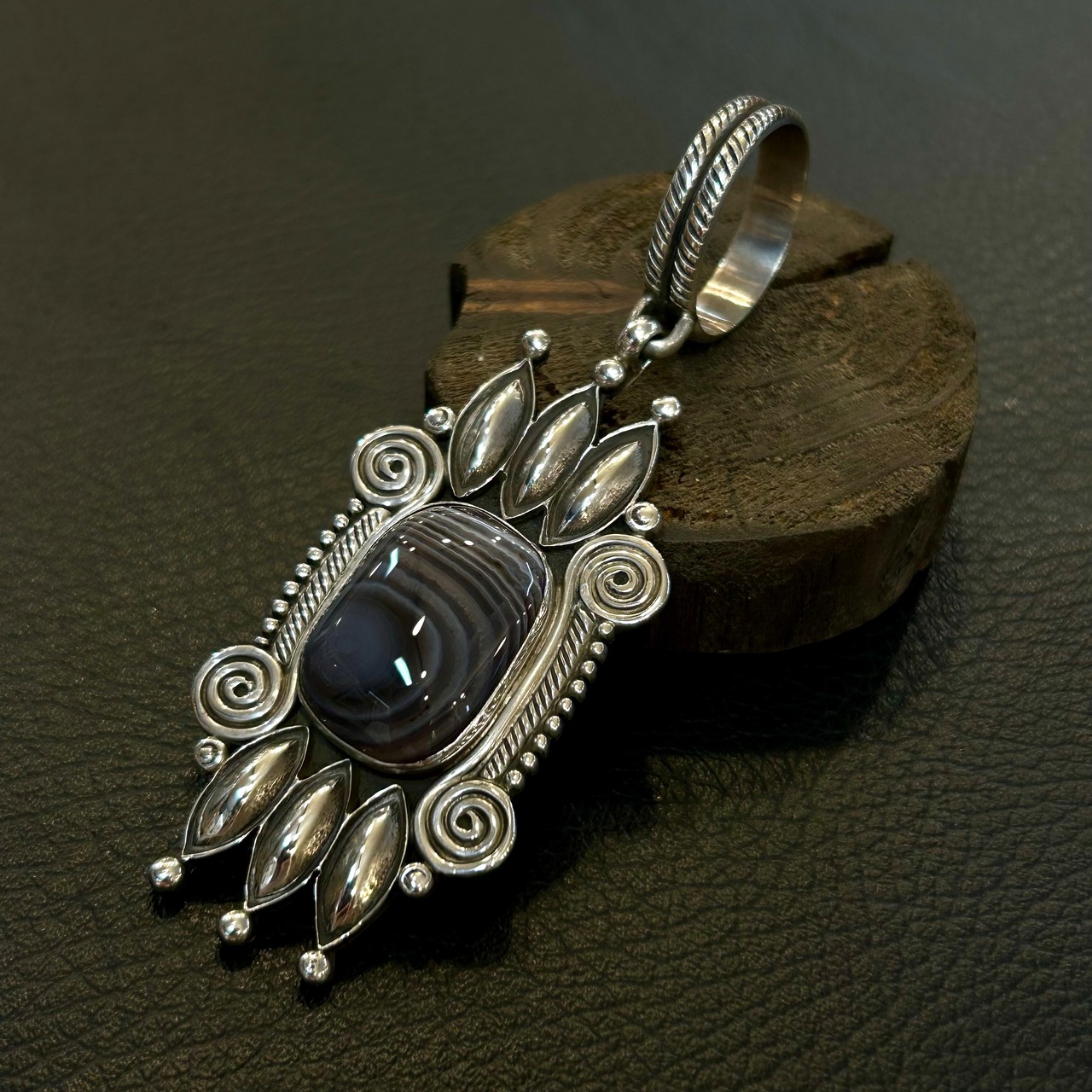 カルヴィンマルチネス(Calvin Martinez) アゲートTOP - 1