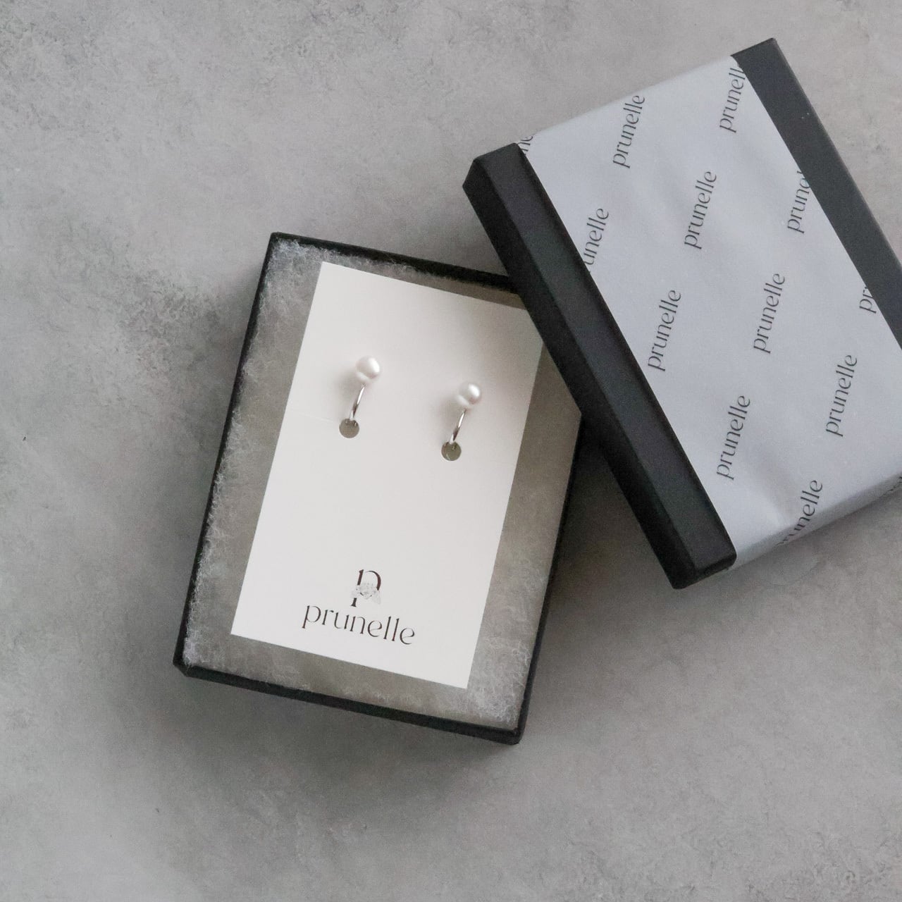 Late winter 2026年1月新作＞春嬉－淡水パール ボタン 小ぶり一粒