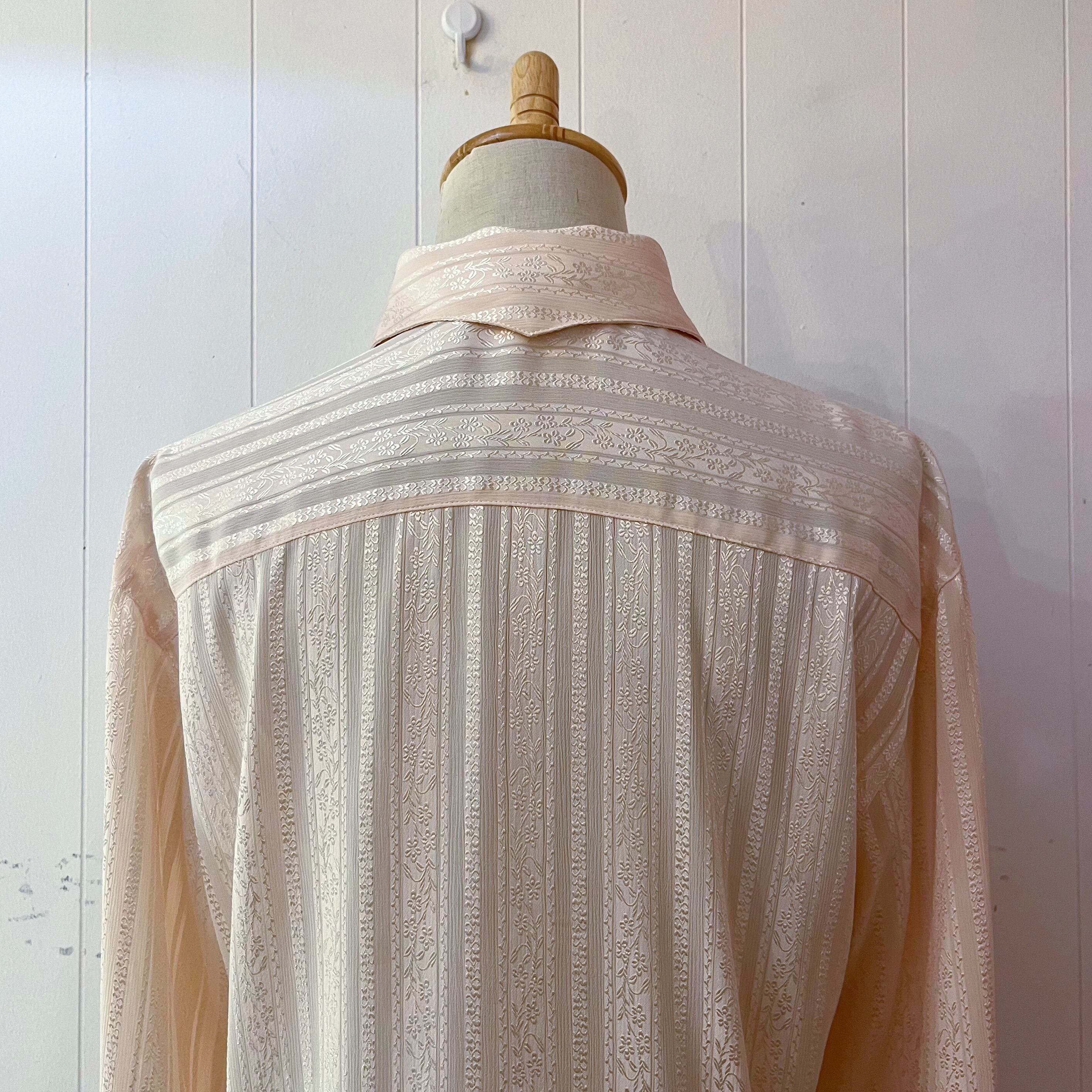 clear button cream stripe blouse