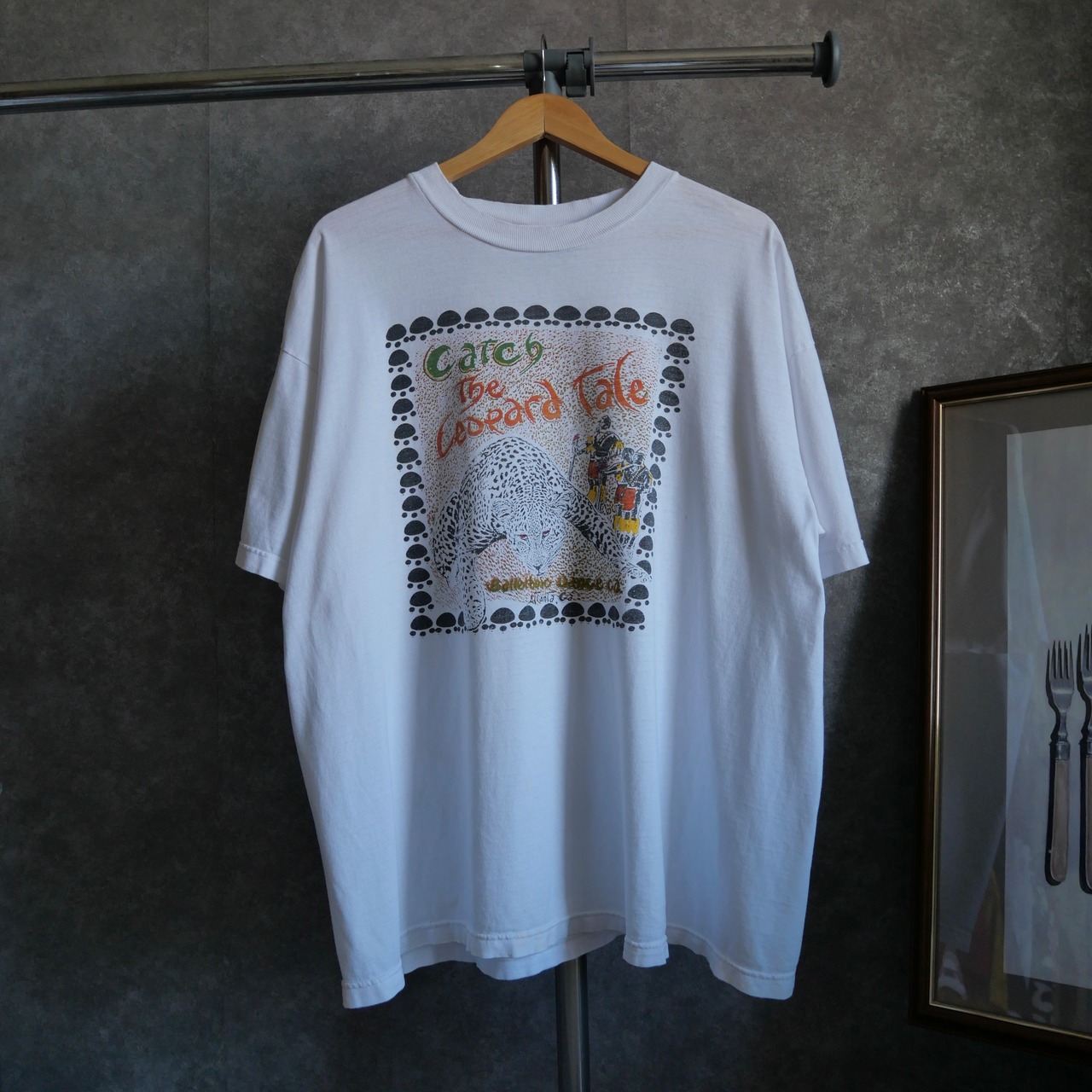 90s Q-TEES " Catch the leopard tale" african dance art-tee