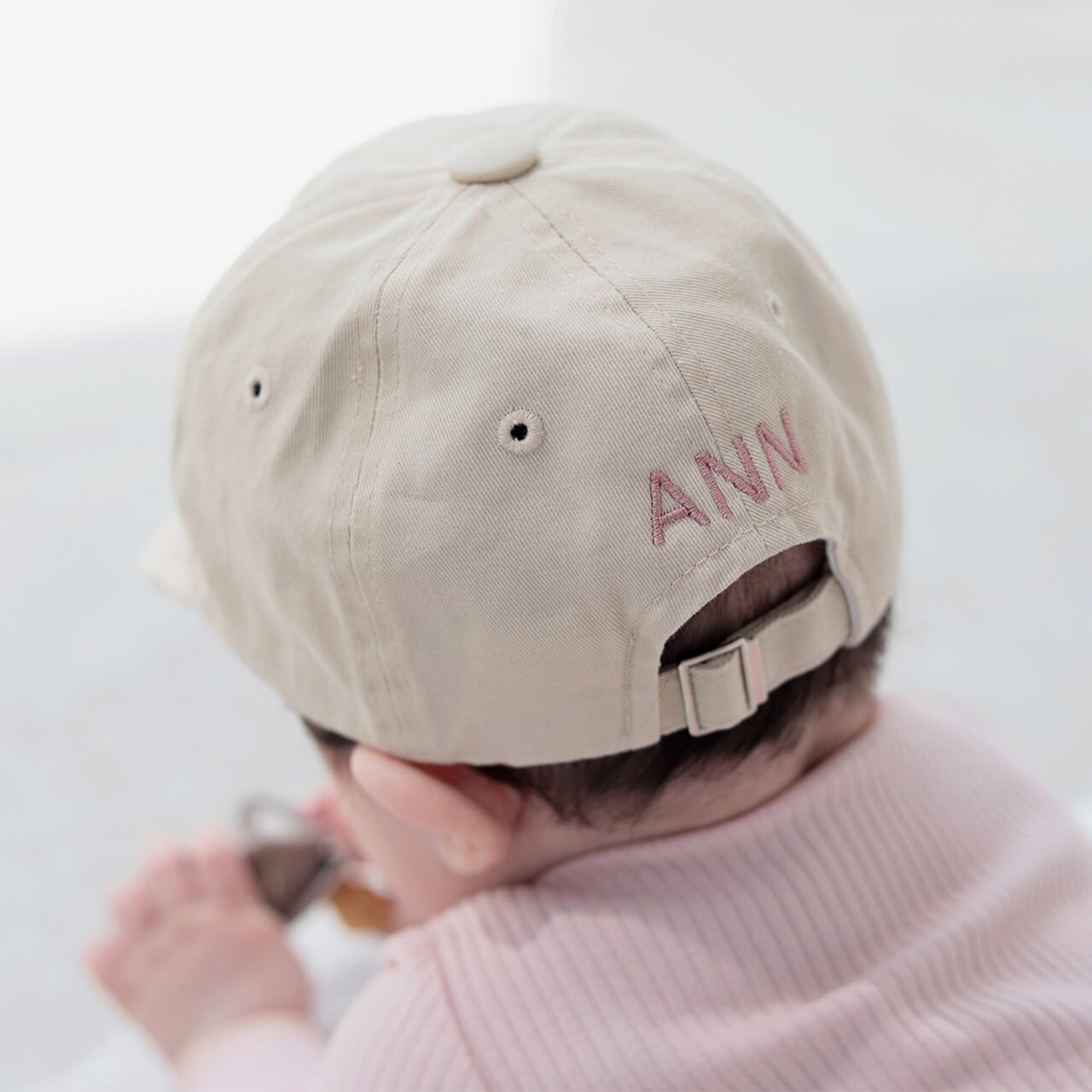 HYDE ネーム入り キャップ 005CAP_f_600x600_crop_center.